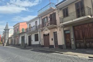 CASA INDIPENDENTE A PIEDIMONTE ETNEO