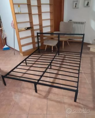 Struttura letto matrimoniale