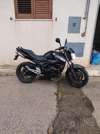 suzuki gsr 