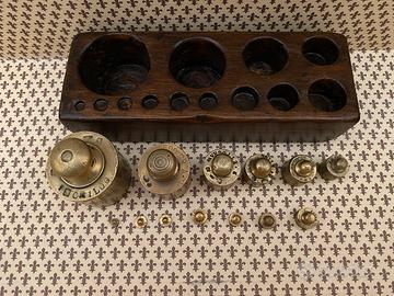 Pesi ottone per bilancia vintage