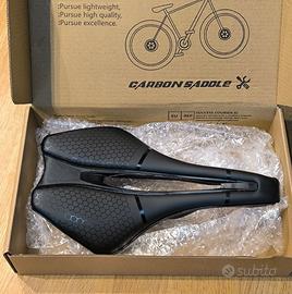 135 grammi!! Sella Bici binari Carbon NUOVA 0km