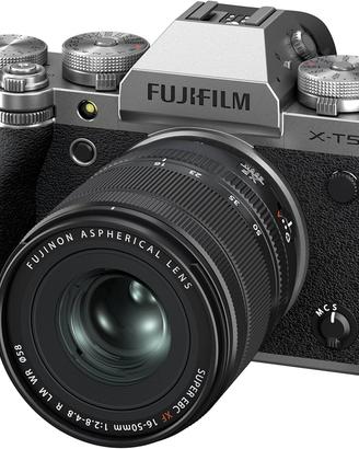 FujiFilm X-T5 Silver + XF 16-50 F2.8-4.8 R LM WR