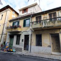 4 LOCALI A POGGIO CATINO