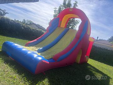 gonfiabile per feste bambini