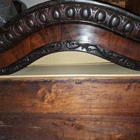 Armadio antico napoletano in legno massello