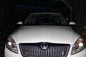 Skoda Roomster 1.6 TDI 90cv (OK NEOPATENTATI) - Co