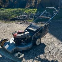 Tagliaerba a scoppio Briggs & Stratton
