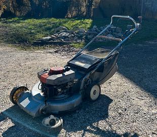 Tagliaerba a scoppio Briggs & Stratton
