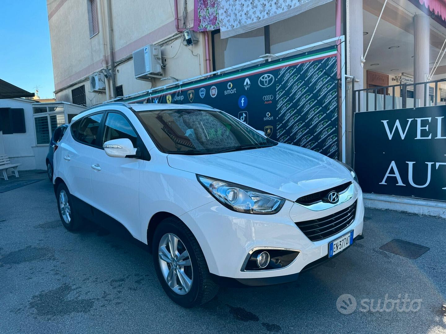 Subito - AUTO IN - Hyundai iX35 2000diesel 4WD - Auto In vendita a Napoli