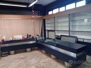 Arredamento profumeria