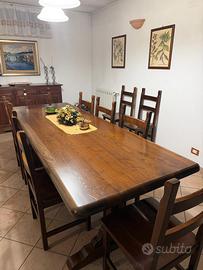 Tavolo in noce massello con sedie e prolunga