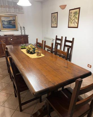 Tavolo in noce massello con sedie e prolunga