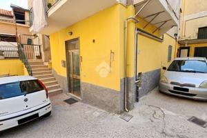 MONOLOCALE A CAVA DE' TIRRENI