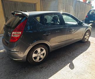 Hyundai i30 1400 80kw 109 cv