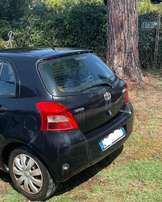 Toyota yaris1300 nav