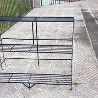 Porta vasi in metallo 