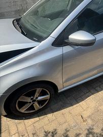Volkswagen Polo 1.6 TDI 90CV Comfortline 2013
