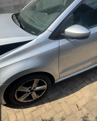 Volkswagen Polo 1.6 TDI 90CV Comfortline 2013