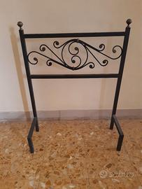 TESTIERA LETTO FERRO BATTUTO CON POMELLI OTTONE