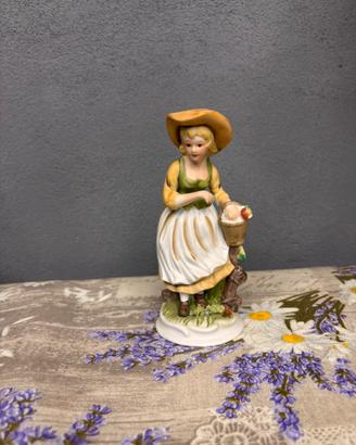 Statuetta Vintage in Porcellana Capodimonte
