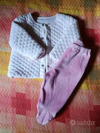 Set neonata rosa più omaggio ghettina bianca.