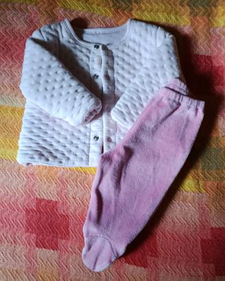 Set neonata rosa più omaggio ghettina bianca.