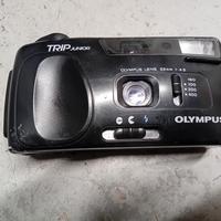 macchina fotografica pellicola olympus trip junior