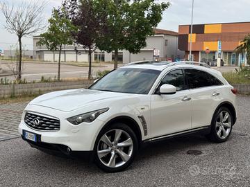 Infiniti FX30d S Premium 238cv