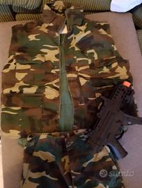 Vestito militare bambino+mitragliatrice giocattolo