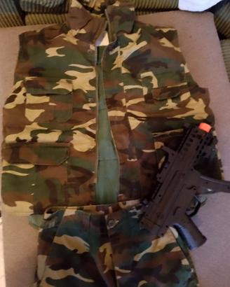 Vestito militare bambino+mitragliatrice giocattolo