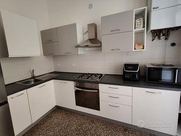 Cucina angolare completa 