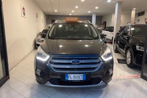 Ford Kuga 1.5 TDCI 120 CV S&S 2WD Powershift Titan
