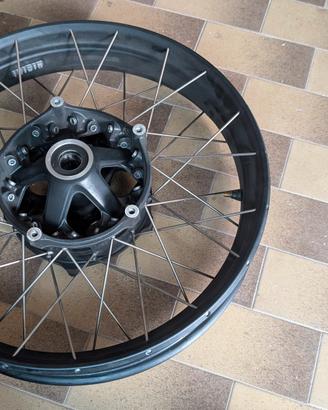 cerchio a raggi anteriore BMW r nine T 19''
