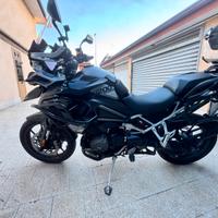 Triumph Tiger 1200 GT Pro: Pronta per l’Avventura!