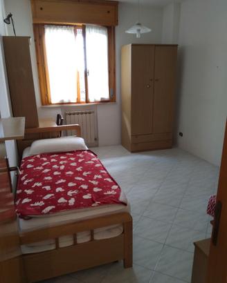 SINGOLA a URBINO in Via Giro dei Debitori n.51