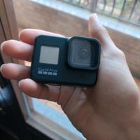 Go pro Hero 8 black + gadget 