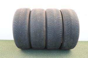 Gomme 205 55 19 Michelin pilot Alpin 5 inverno