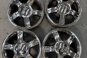 4 cerchi usati 17 pollici orginali Mercedes A B C 