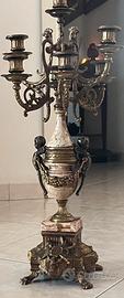 Coppia di candelabri in ottone