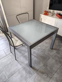 Tavolo vetro quadrato estensibile + 6 sedie