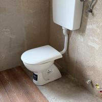 WC CON VASCHETTA ESTERNA