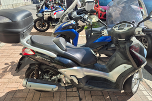 Scooter moto Yamaha X-City 250
