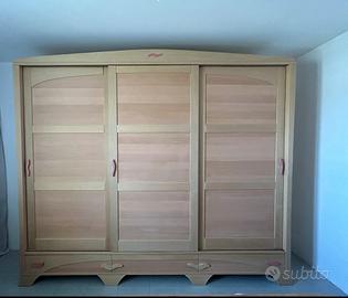 Armadio a 3 ante in legno
