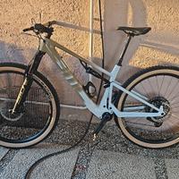 E BIKE BMC