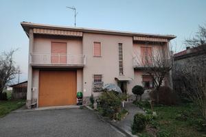 Villa con garage per camper