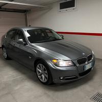 BMW 325i 3.0i 218cv X-Drive e90 aut.- SERVICE BMW