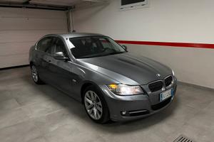 BMW 325i 3.0i 218cv X-Drive e90 aut.- SERVICE BMW