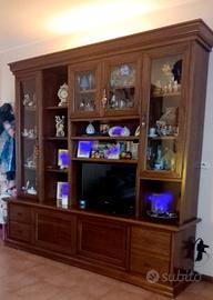  Parete attrezzata in legno massello