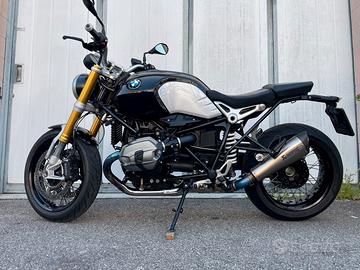 BMW R nine T