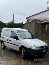 Opel combo 1.3CDTI 166.000km unico propietario 